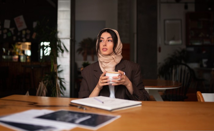 شیدا شریف‌آبادی